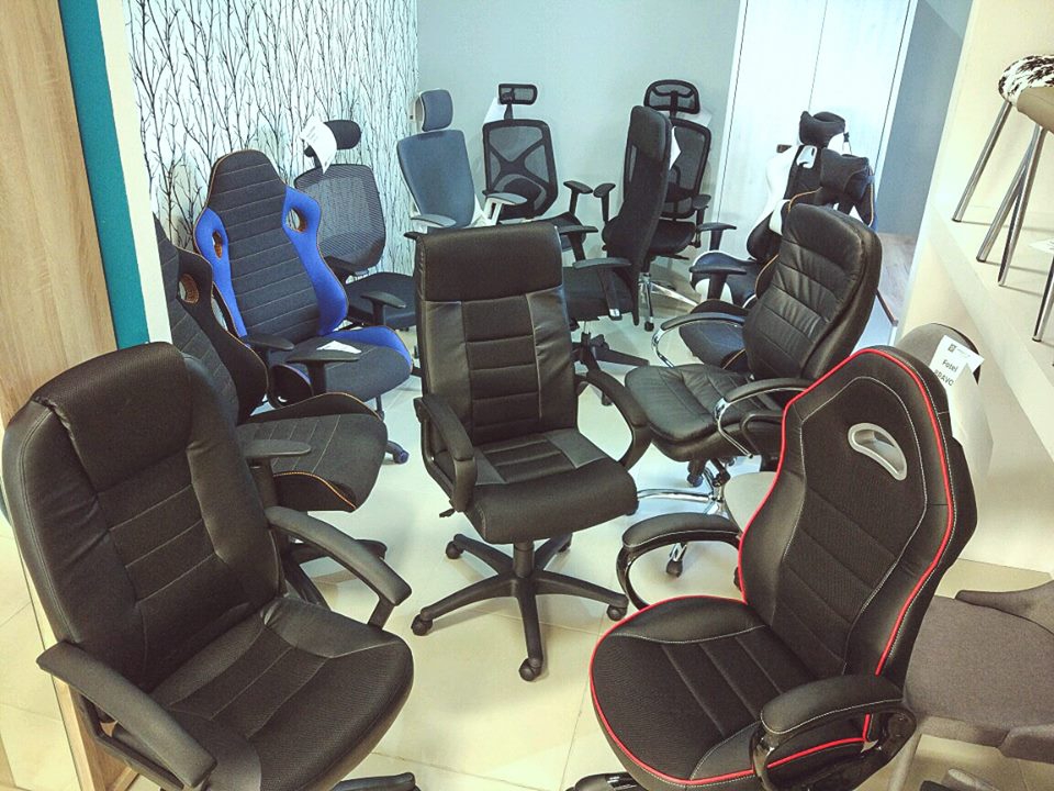 Gdzie przetestować fotel obrotowy, ergonomiczny lub gamingowy? 